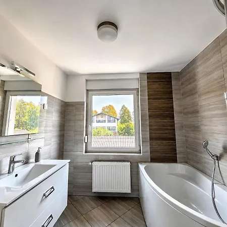 Bright, Panoramic With Mountain Views *